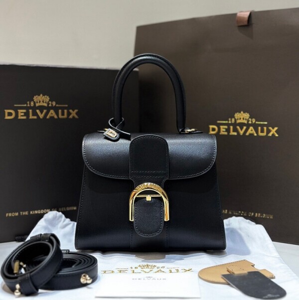 위핑,델보 브리앙 미니 복스 블랙  AA0406