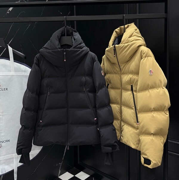 위핑,몽클레어 Fellberg 다운 숏패딩 2컬러 J20971A0004253066226