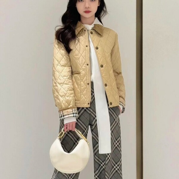 위핑,버버리 크롭 퀼티드 나일론 자켓 베이지 81074661 F