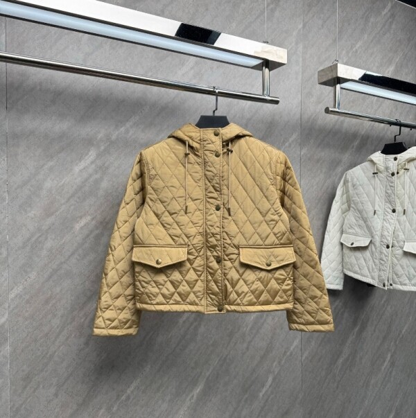 블링크,버버리 크롭 퀼티드 나일론 후드 자켓 베이지 81131161 F