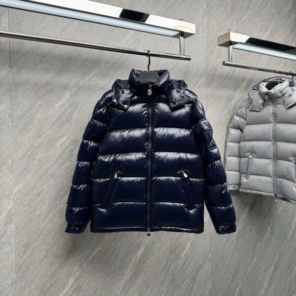 블링크,몽클레르 남성 숏 패딩 점퍼 마야 네이비 J20911A5360068950999  F
