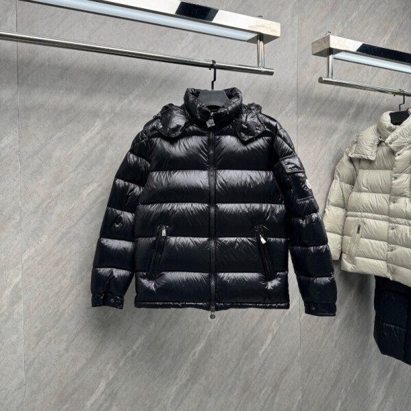 블링크,몽클레르 남성 숏 패딩 점퍼 마야 블랙 J20911A5360068950999  F