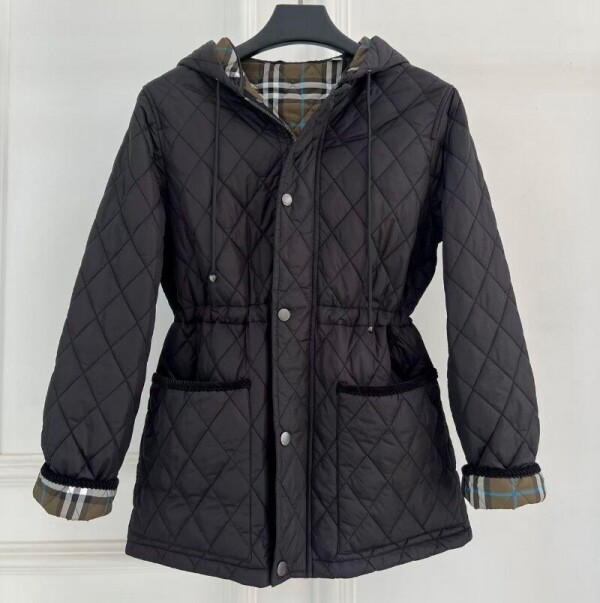 블링크,버버리 퀼팅 나일론 파카 레귤러핏 2컬러 81051071