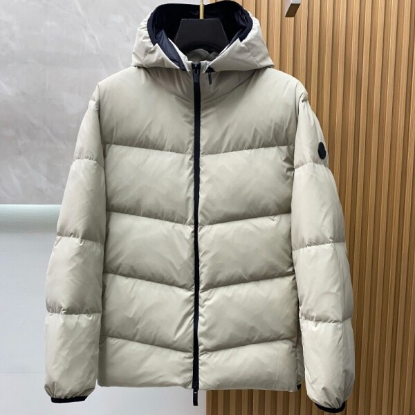 블링크,몽클레어 Forez 후드 다운 숏패딩 K20911A00156597YD216  C