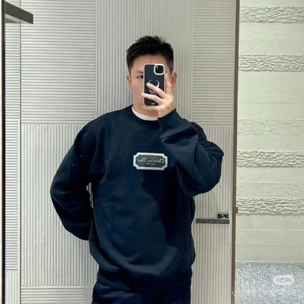 블링크,디올  프론트 로고 패치 맨투맨  블랙 243J693A0531   F