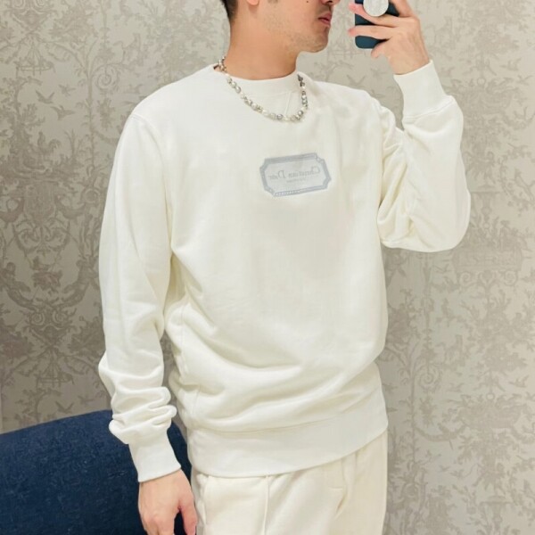 블링크,디올  프론트 로고 패치 맨투맨  화이트 243J693A0531   F