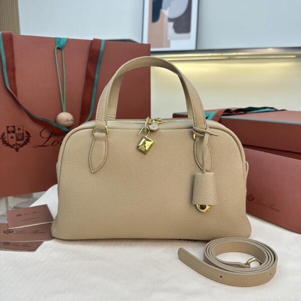 블링크,로로피아나 니들백 스몰 미디엄 크로스백 베이지 FAP2001