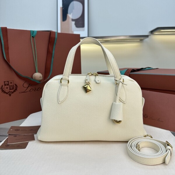 블링크,로로피아나 니들백 스몰 미디엄 크로스백 화이트 FAP2001