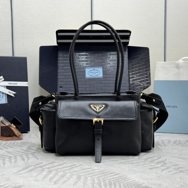 블링크,프라다 익스플로어 미디엄 리나일론 가죽 토트 백 1BG596