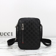 구찌 남자 GG 엠블럼 스몰 크로스백 850238AAFOM1053