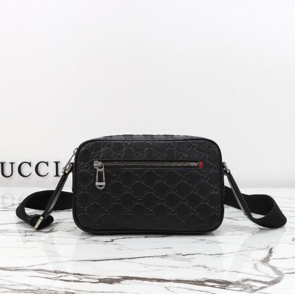 블링크,구찌 GG 엠블럼 스몰 크로스백 850242AAFOM1053