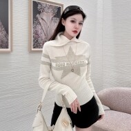 디올 알프스 모크넥 니트 스웨터 디올 스타 모티브 에크루 골드 544S77G1340_X1998  Y