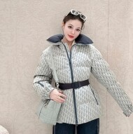 디올 알프스 벨트 푸퍼 재킷 블루 화이트 오블리크 퀼트 테크니컬 태피터 547C70A2571X5807  Y