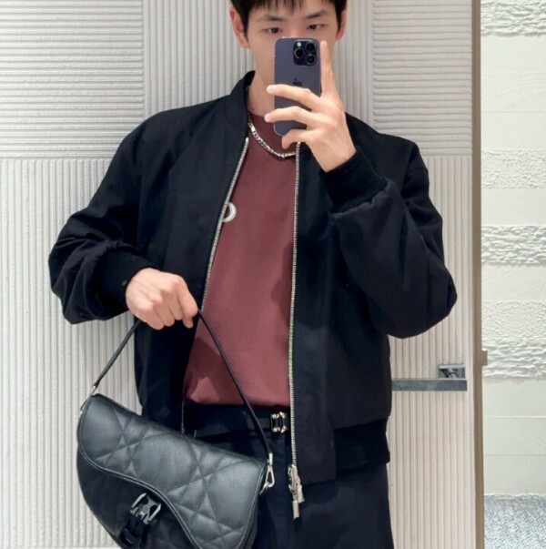 블링크,디올 24FW  꾸뛰르 까나쥬 리버서블 자켓 2컬러 443C426A6335   Y