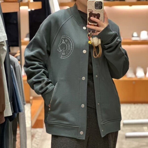 블링크,에르메스 라운지엘 C.D.S 디테일 장식 바시티 재킷 H557850HA6I  F