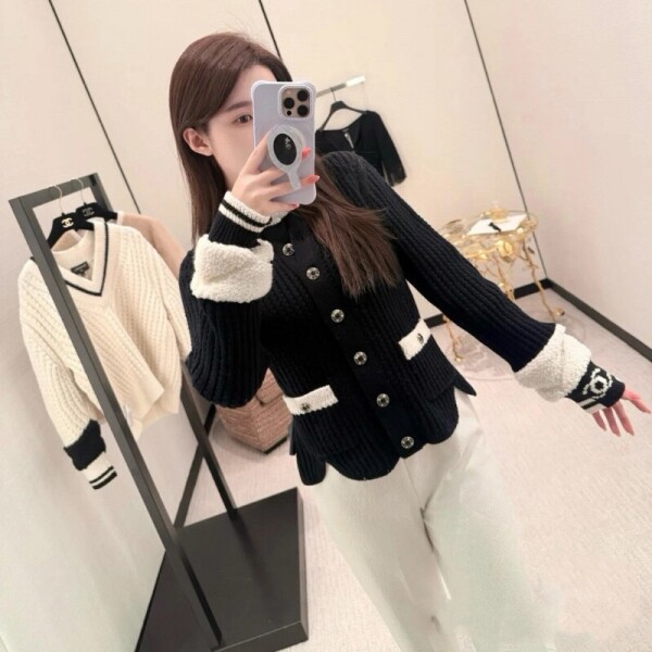 블링크,샤넬 25N 코코네쥬 가디건 CC로고 투톤 울 자켓 2컬러 P79691  Y