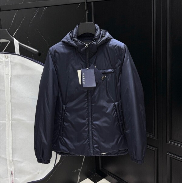 블링크,프라다 고품질 남성 점퍼 41  C