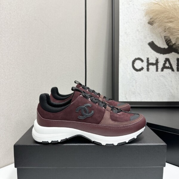블링크,샤넬 26SS CC로고 스니커즈 스웨이드 와인 G47010