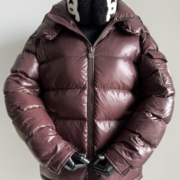 블링크,몽클레르 마야 후드 쇼트 다운 재킷  J20911A5360068950243  H