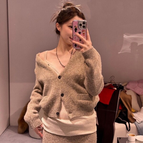 블링크,미우미우 버튼 울 가디건 MMJ148  H