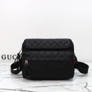 구찌 남성 GG 나일론 미디움 크로스백 블랙 816820
