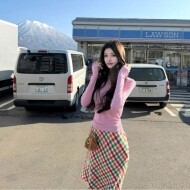 미우미우 V넥 리브 스웨터 MML01B18BQ  H