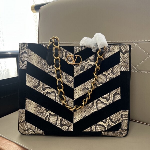 블링크,발렌티노 가라바니 라세인 파이썬과 셰브론 패턴 스웨이드 WB0T12UEQ_DMY