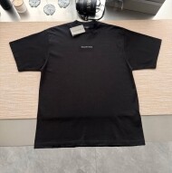 발렌시아가 뉴 백 미디엄 핏 티셔츠 764235TPVK11569  D