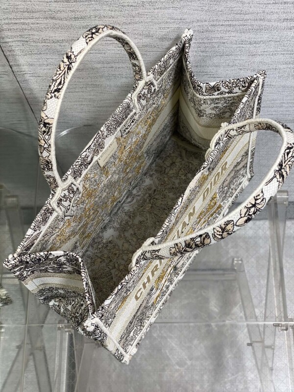 위핑,디올 여성가방  북 토트백 쇼핑백