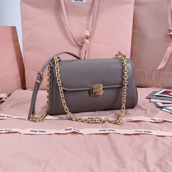 블링크,미우미우 버틀체인 숄더백 5BD266