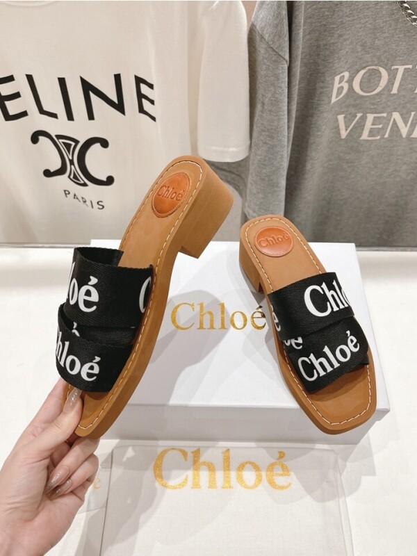 위핑,끌로에 WOODY 우디 자수 샌들 슬리퍼 CHC22U CHC23U
