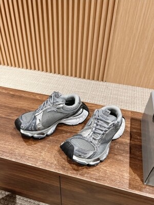 발렌시아가 스테이플러 커플 스니커즈 803682W3ST41457