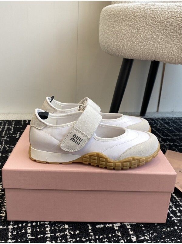 위핑,미우미우 miumiu ss25 new arrival 발레리나