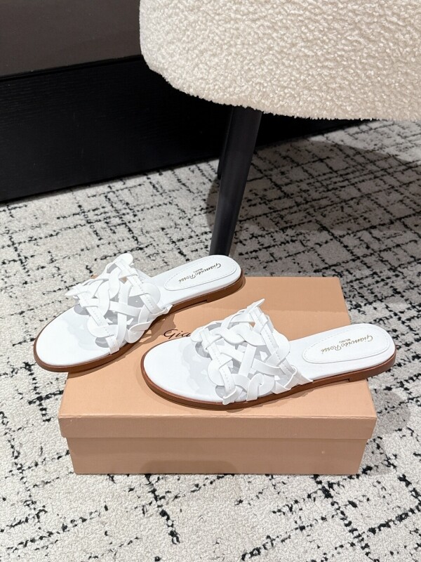 위핑,지안비토로씨 Gianvito Rossi 3컬러