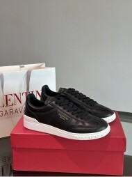 발렌티노 VALENTINO GARAVANI FREEDOTS  4컬러