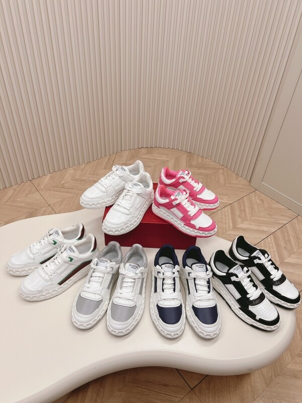 위핑,발렌티노 new arrival 커플 스니커즈 6컬러
