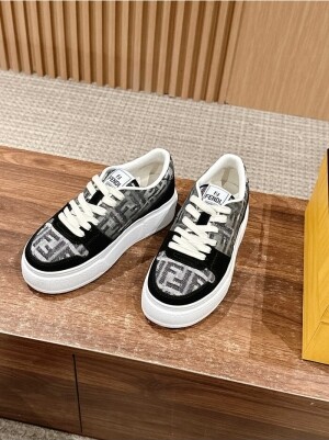 펜디 Match 여성 스니커즈 13컬러