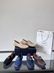 프라다 남성화 슈즈 발굽 삼각로고  스니커즈 드라이빙