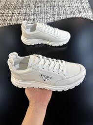 프라다 프랙스 01 가죽 스니커즈 2EE369_3LKI_F0002_F_G000