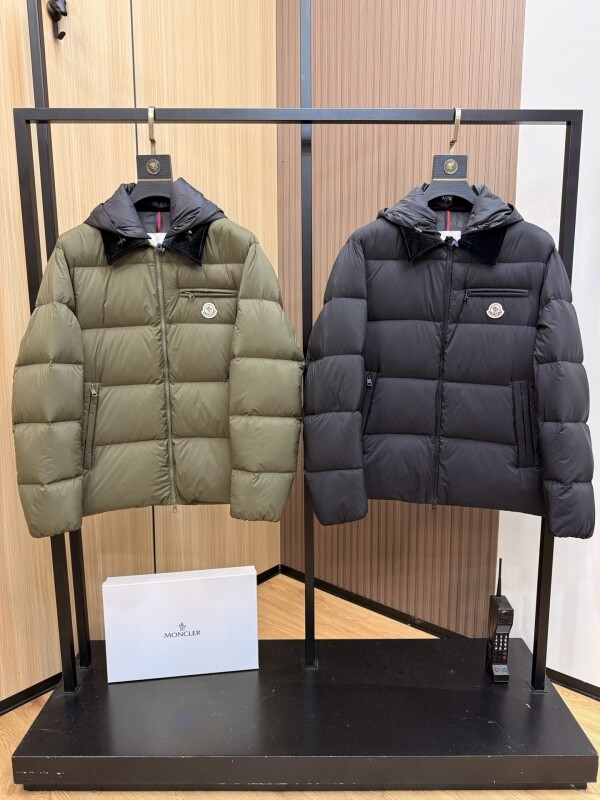 위핑,몽클레어 후드 숏 패딩 Calima 칼리마 다운 A00139 596TM 999