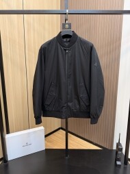 몽클레어 숏 패딩 Kraun 크라운 다운 1A00053 597RR 999