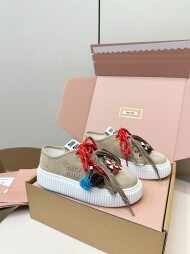 미우미우 로고 장식 스웨이드 스니커즈 5E389E_3ARS_F0044_F_005