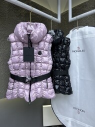 몽클레어 여성 에밀리온 스퀘어 퀼팅 다운 베스트 Emilion 다운 K20931A00086597Z8