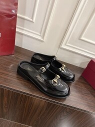 구찌 여성 홀스빗 디테일 샌들 뮬 2컬러