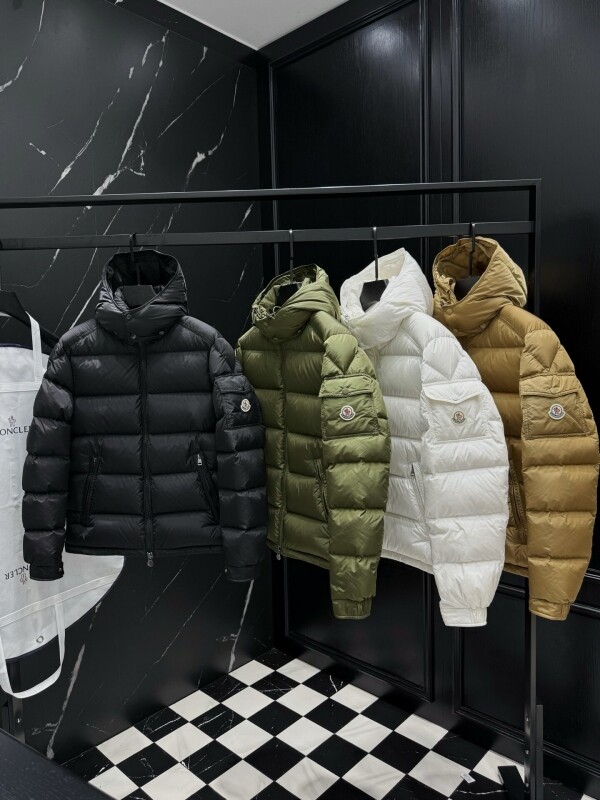 위핑,몽클레어 Moncler Maya 매트 쇼트 다운 재킷 Maya 마야 다운 K20911A53600539ZD