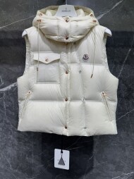 몽클레어 구스 다운 베스트 pario 파리오 1A00096596XE02B