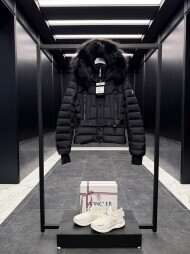 몽클레르 그레노블 후드 시어링 트리밍 스키 다운 재킷 Beverley 베벌리 K20981A000665399E