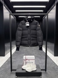 몽클레어 그래노블 후드 구스 다운 스키 재킷 Kasanka 카산카 다운 K20971A00023595JN