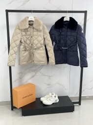 몽클레어 여성 결량 재킷 Cygne 시그네 시냐 K20931A0015654A8120L