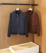 로로피아나 봄여름 남성 니트 자수 패치 재킷 코트